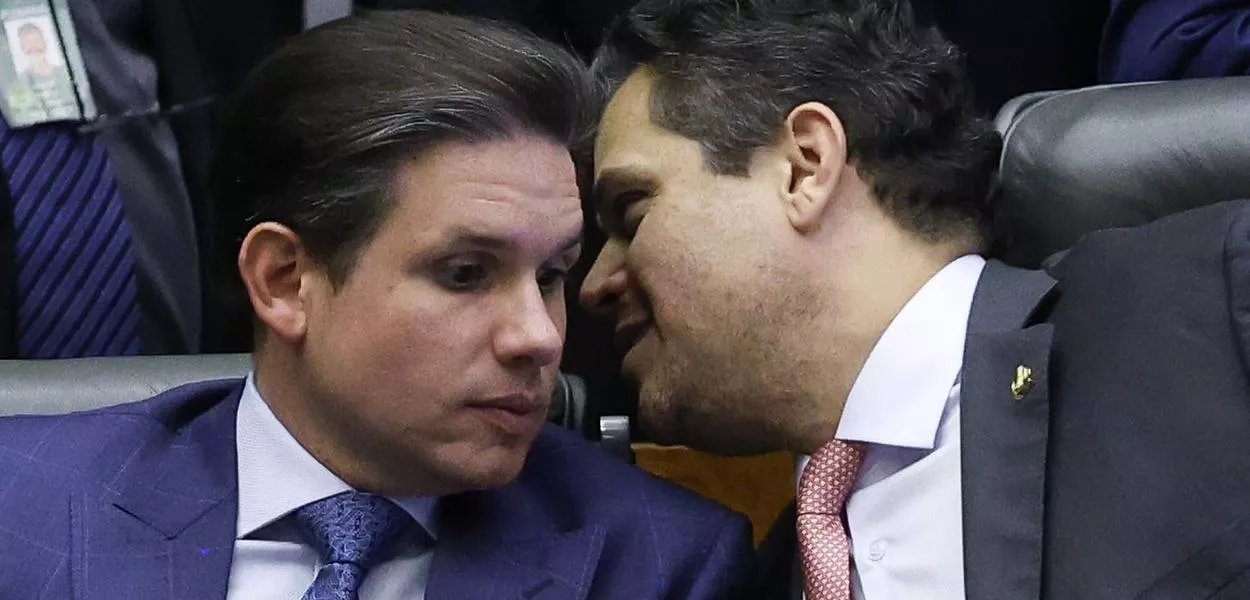 Brasília-DF - 27/11/2025 - O presidente da Câmara dos Deputados, Hugo Motta, e o presidente do Senado, Davi Alcolumbre