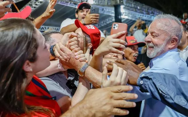 O presidente Luiz Inácio Lula da Silva durante a cerimônia de entrega da Barragem Panelas II e anúncio da retomada das obras da Barragem Igarapeba - Cupira (PE) - 02/12/2025