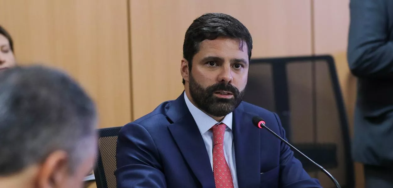 Secretário-executivo do Ministério da Justiça , Manoel Carlos de Almeida Neto, na reunião do Conselho Consultivo do Sistema Brasileiro de Inteligência