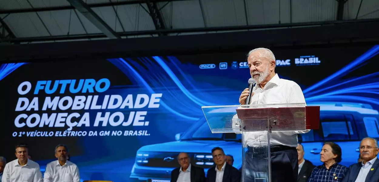 Presidente da República, Luiz Inácio Lula da Silva, durante a Cerimônia de Início da Produção de Veículos Elétricos da General Motors no Brasil. Polo Automotivo do Ceará – Horizonte (CE)