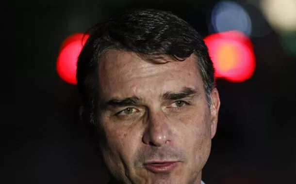 Governo vê candidatura de Flávio Bolsonaro como boa notícia para Lula
