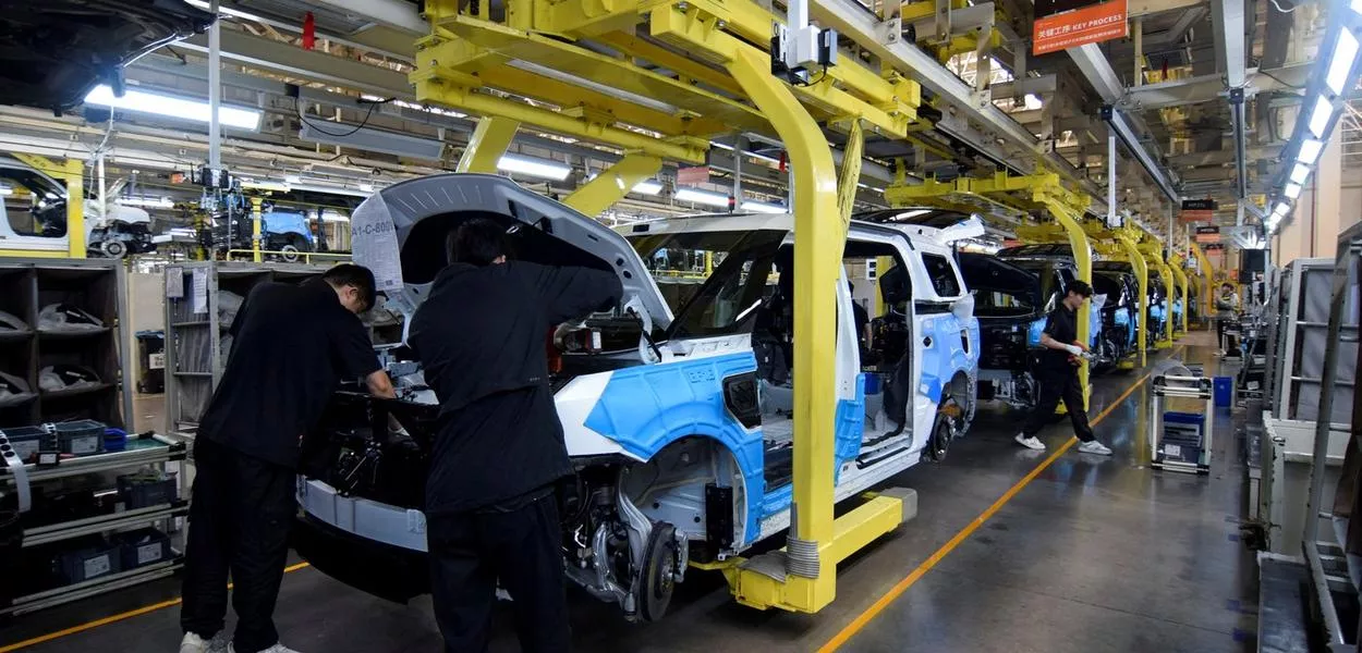 Fábrica da montadora de carros Zeekr em Ningbo, China - 20/04/2025