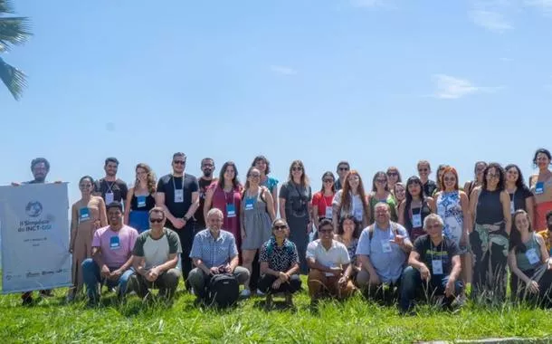 Participantes do Seminário do Instituto Nacional de Ciência e Tecnologia em Disputas e Soberanias Informacionais (INCT-DSI), da Universidade Federal Fluminense (UFF)