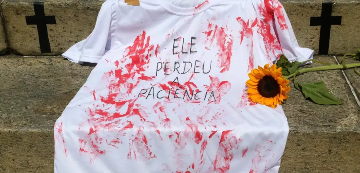 O ecossistema do ódio: como a misoginia digital fabrica a violência que mata mulheres