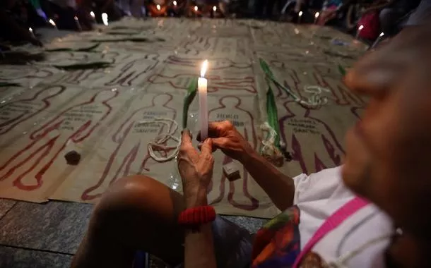 São Paulo (SP) - 01/04/2025 - Pessoas participam de ato contra mortes provocadas por agentes pela Polícia Militar