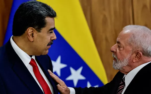 Lula e Maduro tiveram ligação sigilosa para tratar de ações dos EUA no Caribe