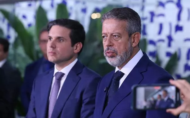 Lira reclama de Hugo Motta: não controla a Câmara e não escuta ninguém