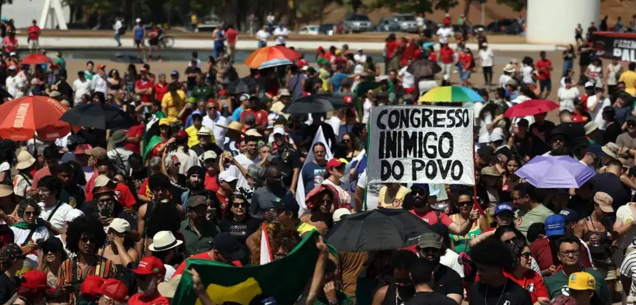 Multidão protesta em várias regiões do país contra anistia e repúdio ao Congresso; confira imagens e vídeos dos atos