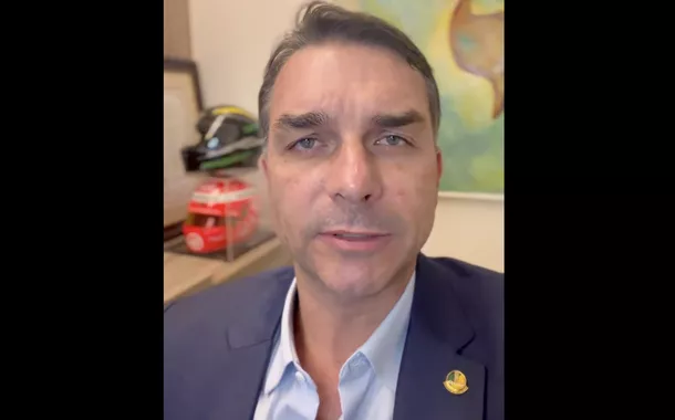 Após queda da Magnitsky, Flavio Bolsonaro cobra votação da anistia