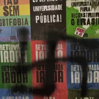 Suástica é pichada em diretório acadêmico da UFJF