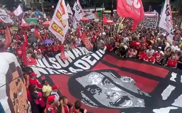 Avenida Paulista é tomada por manifestantes contra anistia e pautas anti-povo do Congresso