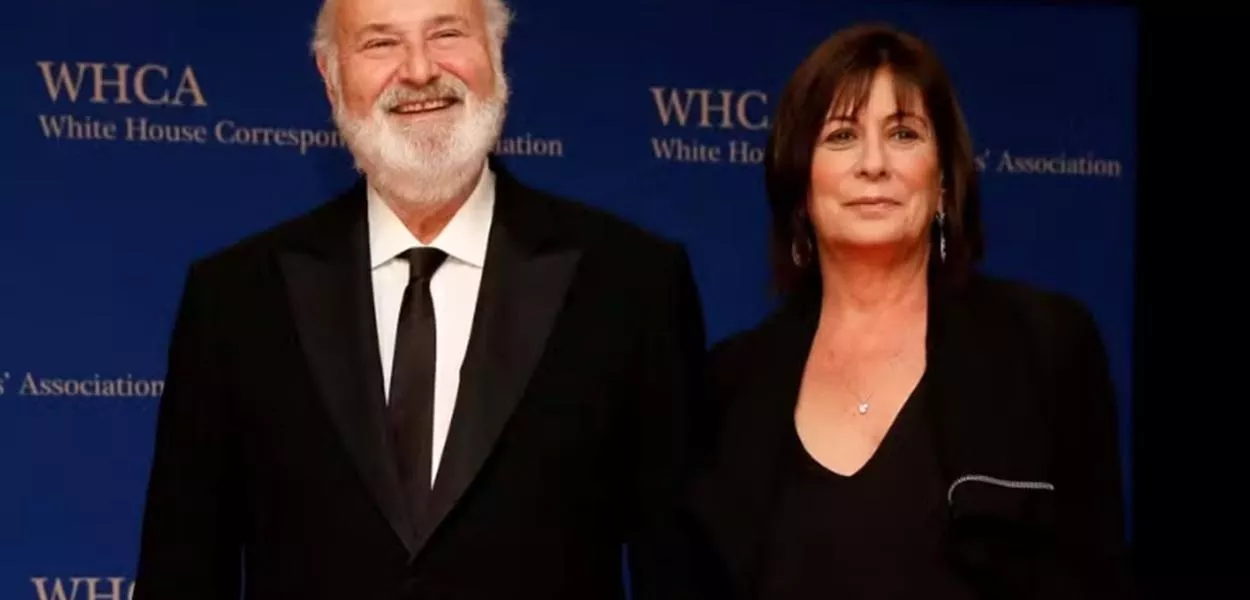 Rob Reiner e sua esposa, Michele Singer, foram encontrados mortos em sua casa em Los Angeles, neste domingo (14)
