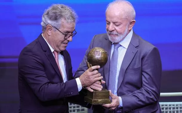 Lula destaca mais de 500 mercados abertos: “quem pensa pequeno, nem sonha”