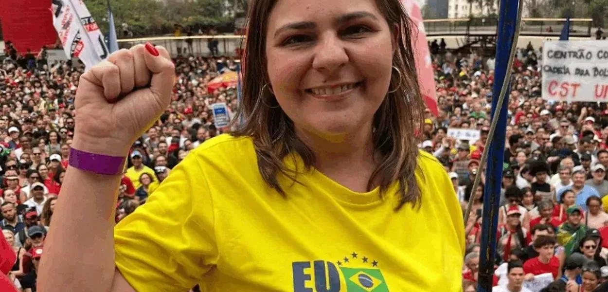 Natália Szermeta Boulosaanuncia pré-candidatura à Câmara dos Deputados