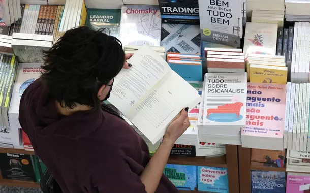 Setor editorial e de livros registra expansão de 13% entre 2023 e 2025