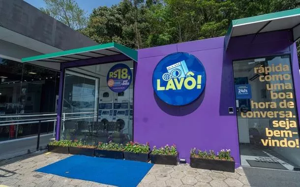 Eficiência hídrica e energia limpa ganham força no mercado de lavanderias self-service