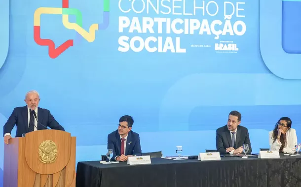 Lula durante reunião do Conselho de Participação Social