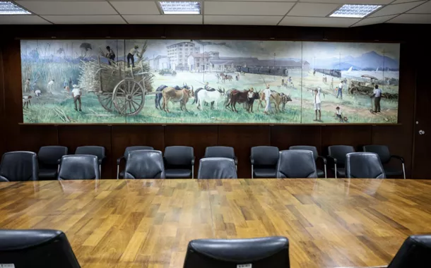 Painel que adorna a sala de reuniões do Ministro de Desenvolvimento, Indústria, Comércio e Serviços