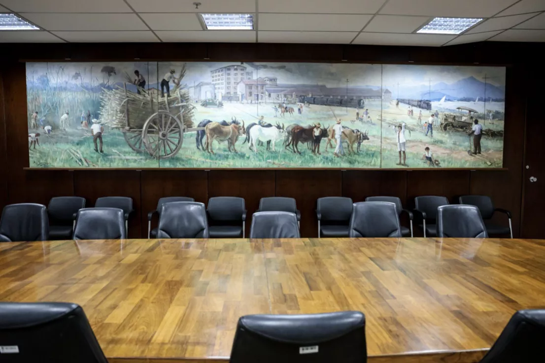 Painel que adorna a sala de reuniões do Ministro de Desenvolvimento, Indústria, Comércio e Serviços