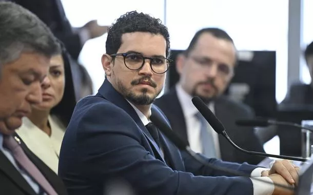 Éric Douglas Martins Fidelis