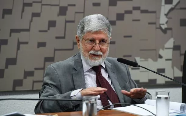 Celso Amorim: Diante de Trump, Brasil deve reforçar postura de diálogo na Venezuela