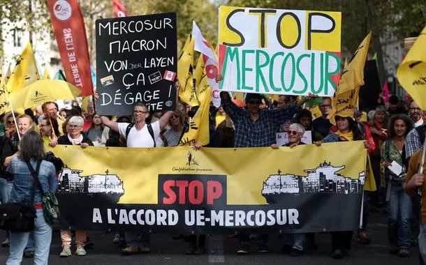 Alemanha e Espanha pedem que UE apoie acordo comercial com Mercosul enquanto França resiste