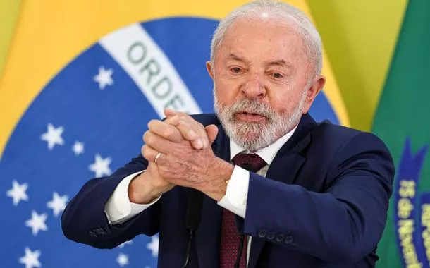 Brasília (DF) - 18/12/2025 - O presidente Luiz Inácio Lula da Silva dá entrevista coletiva durante café da manhã com jornalistas, no Palácio do Planalto 