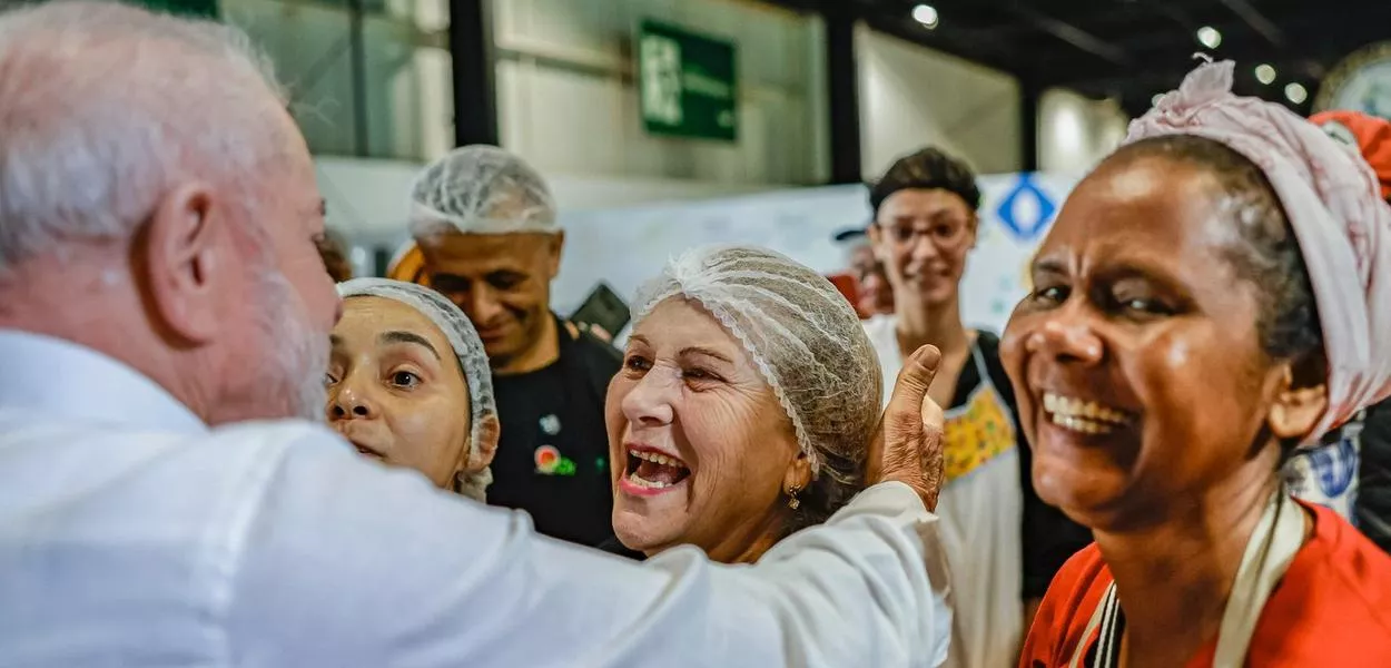 19.12.2025 - O presidente Luiz Inácio Lula da Silva visita estandes durante a ExpoCatadores 2025, em São Paulo (SP)  
