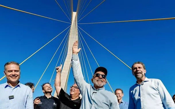 Presidente Lula durantte cerimônia de abertura da Ponte da Integração Brasil–Paraguai.