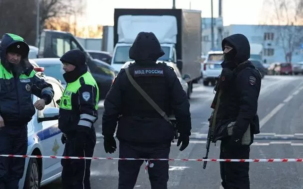 Os agentes mortos foram identificados pela imprensa russa como Ilya Klimanov, de 24 anos, e Maxim Gorbunov, de 25 anos.