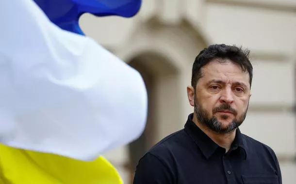 Zelensky rejeita concessões de território em acordo de paz