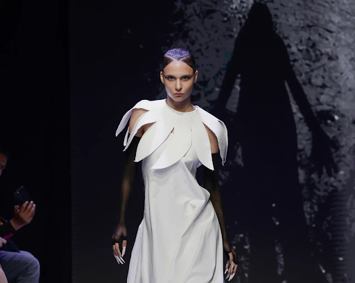 Semanas de Moda como Plataformas para Colaboração Internacional