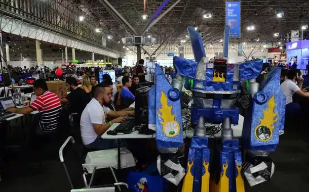 Plataforma destaca projetos que promovem formação e trabalho para jovens