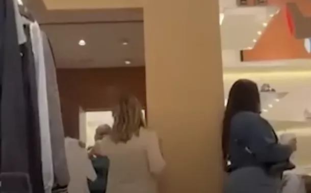 Senadora faz compras nos EUA com lobista investigado