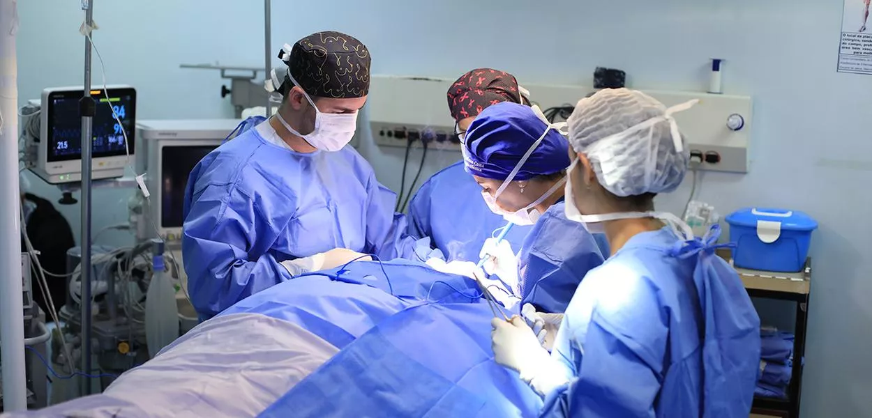 A secretaria de Saúde investiu R$ 50 milhões para aquisição de equipamentos e R$ 60 milhões em ações preventivas e corretivas