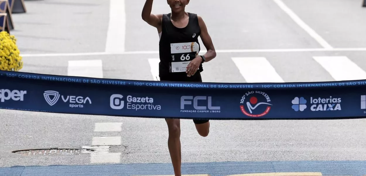 São Paulo (SP), 31/12/2025 - Atleta Sisilia Ginoka, vencedora da categoria feminina da 100ª Corrida Internacional de São Silvestre. 