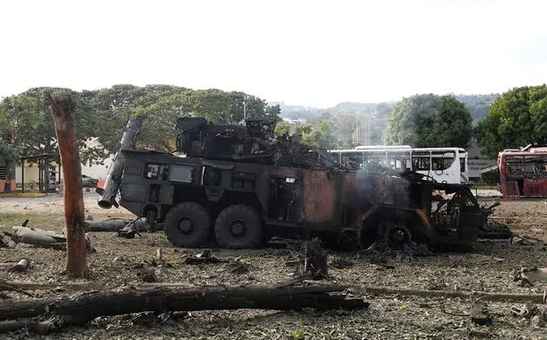 Unidade antiaérea destruída na base aérea militar de La Carlota em Caracas
3/1/2025       