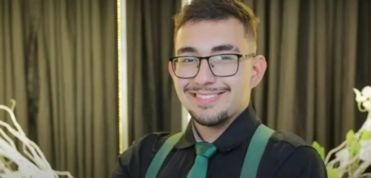 O jovem Roberto Farias Thomaz, de 20 anos, que estava desaparecido no Pico do Paraná desde o dia 1°, foi encontrado com vida na manhã desta segunda-feira (5)