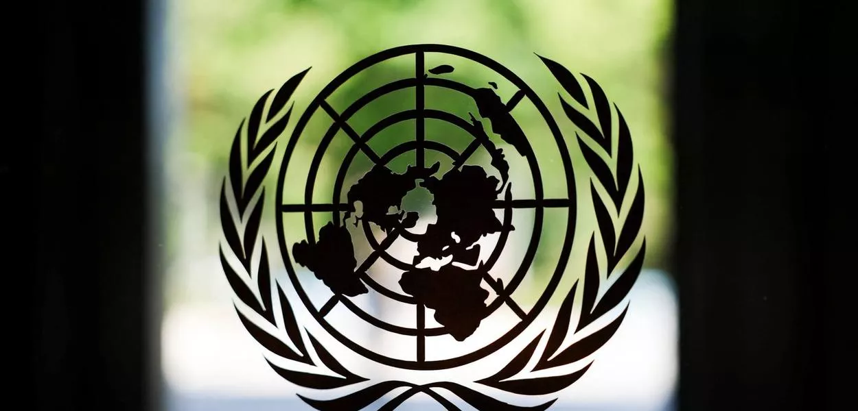 Logo da ONU na sede da entidade em Nova York - 18/09/2025 