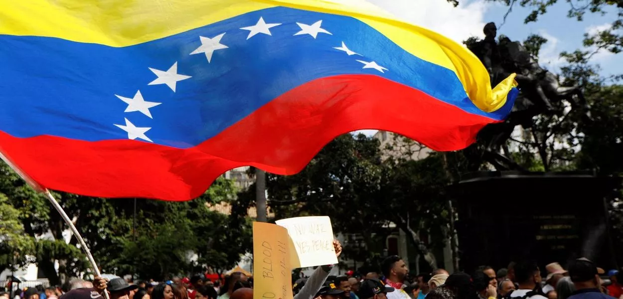 Protesto contra ordem do presidente dos EUA, Donald Trump, de bloquear a entrada e saída de petroleiros sancionados da Venezuela - 17 de dezembro de 2025
