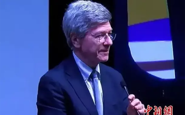 Acadêmico estadunidense exalta desenvolvimento pacífico da China