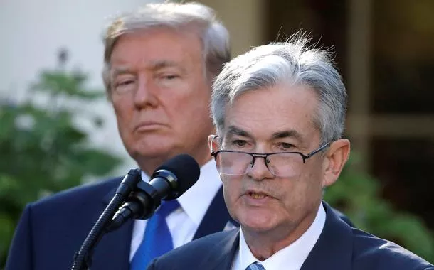 Presidente dos EUA, Donald Trump, observa o chair do Fed, Jerome Powell
02/11/2017
