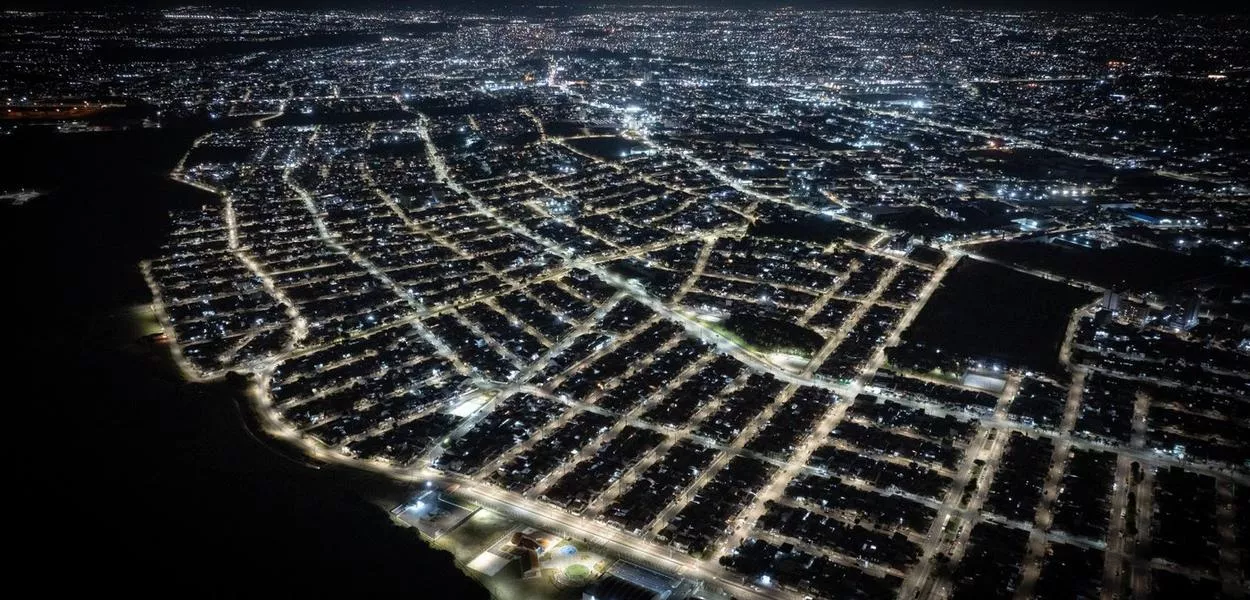 Pinhais conclui modernização e adota iluminação pública 100% em LED