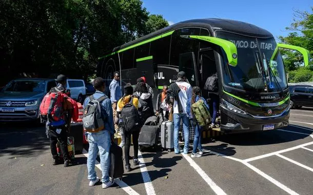 Itaipu oferece apoio logístico a haitianos recém-chegados ao Brasil