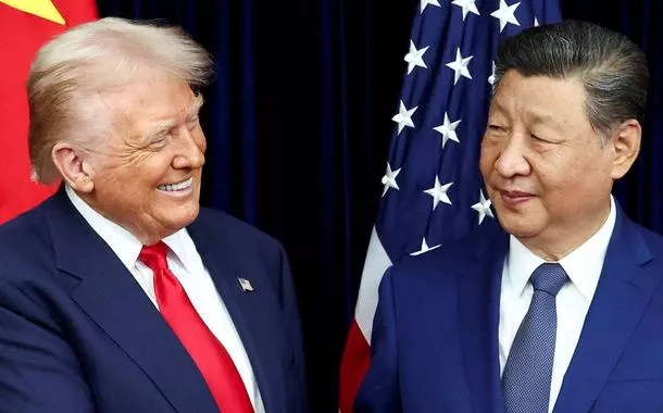 Trump está fazendo o mundo se apaixonar pela China, diz colunista do Financial Times
