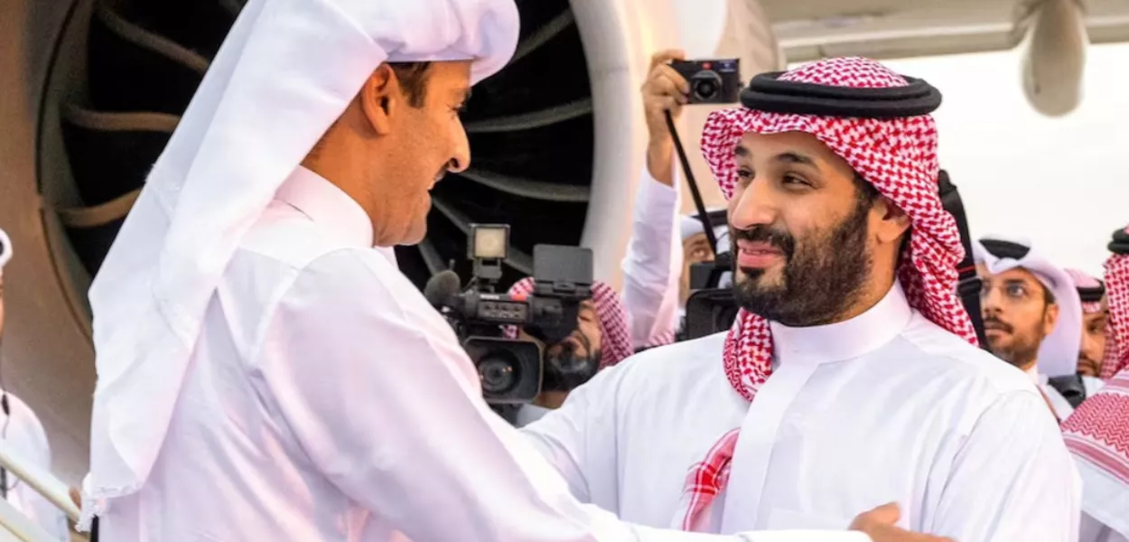 Emir do Catar, Sheikh Tamim bin Hamad al-Thani e o príncipe herdeiro saudita Mohammed bin Salman 