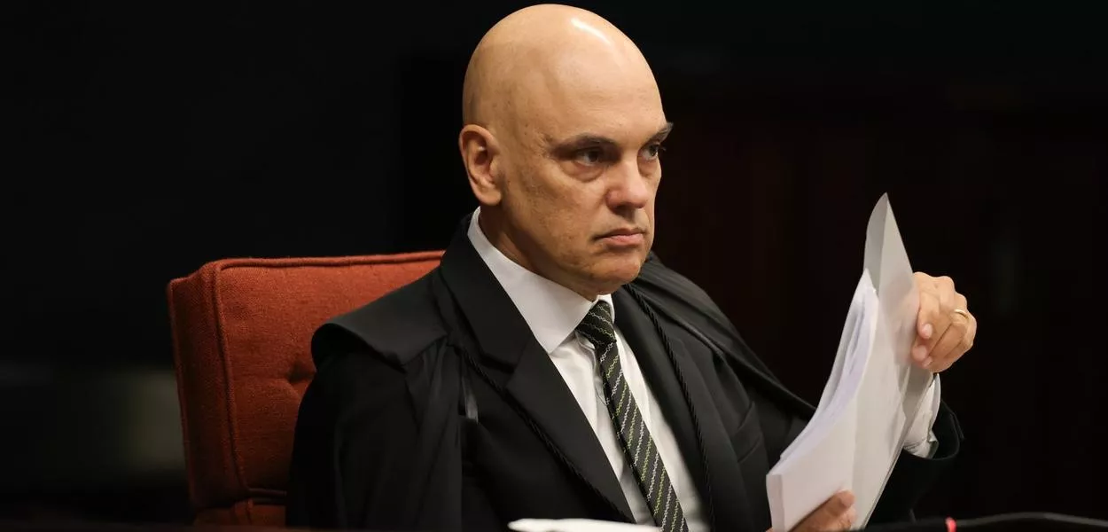 Brasília (DF) - 10/09/2025 - O ministro Alexandre de Moraes, na Primeira Turma do Supremo Tribunal Federal (STF), no quarto dia do julgamento dos réus do Núcleo 1 da trama golpista, formado pelo ex-presidente Jair Bolsonaro e mais sete aliados. 