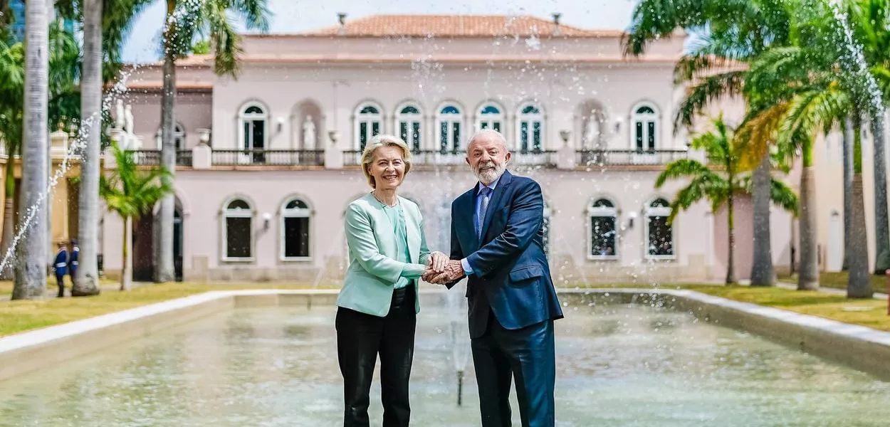 Presidente Lula durante reunião com a presidenta da Comissão Europeia, Ursula von der Leyen, no Palácio do Itamaraty