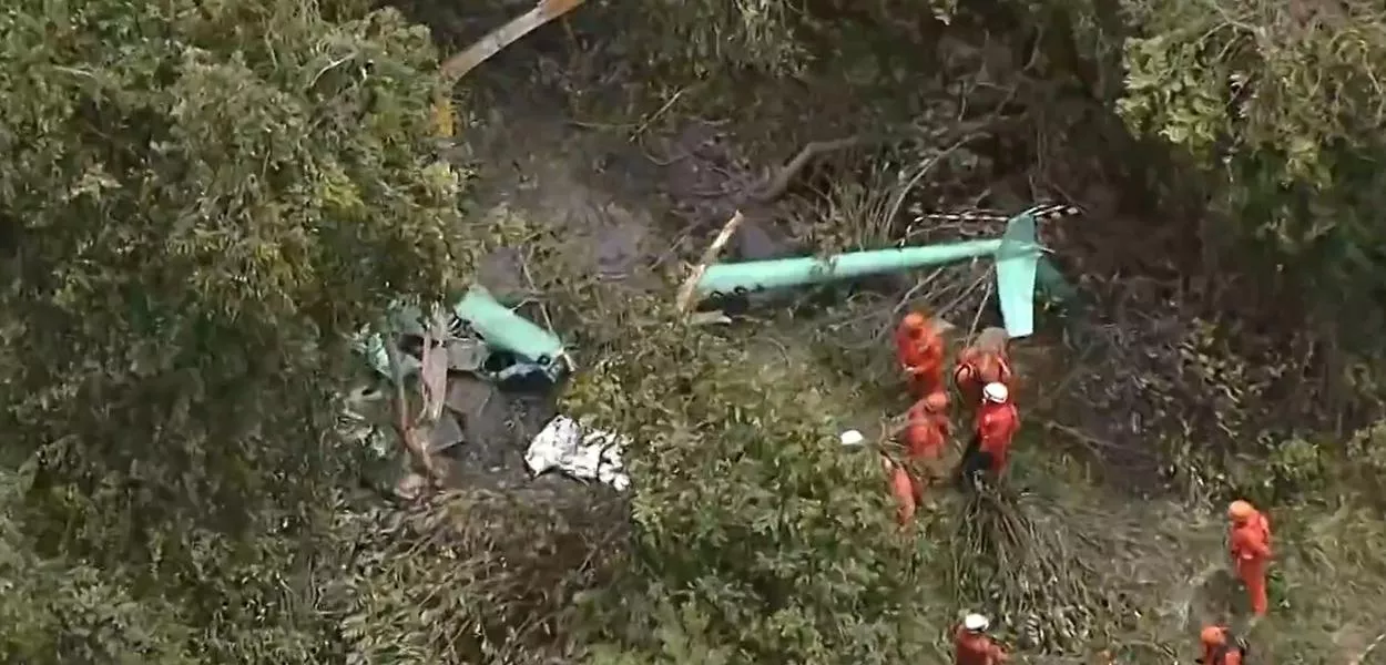 Helicóptero destruído no estado do Rio de Janeiro
