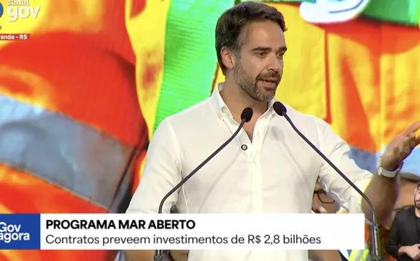 Eduardo Leite é vaiado por apoiadores de Lula em evento no RS